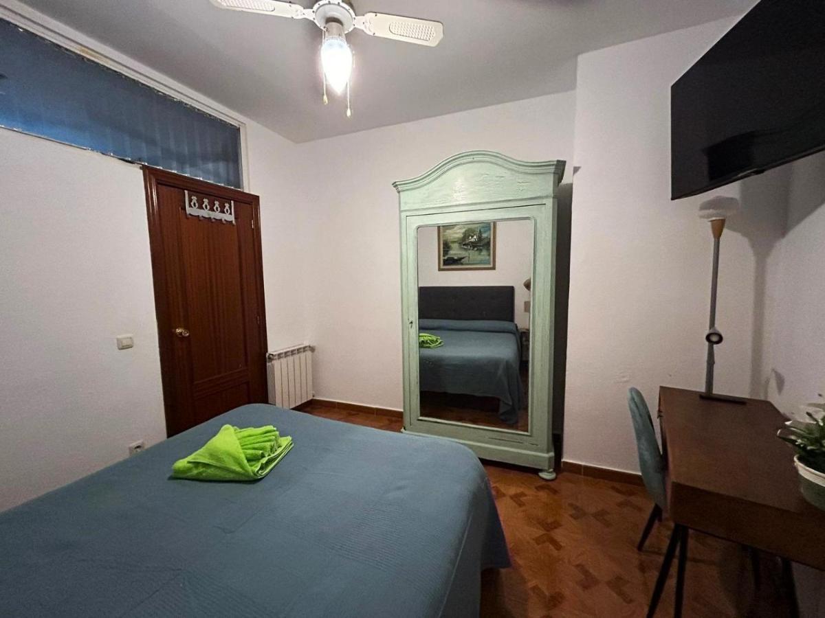 Habitaciones Figueroa Мадрид Екстериор снимка